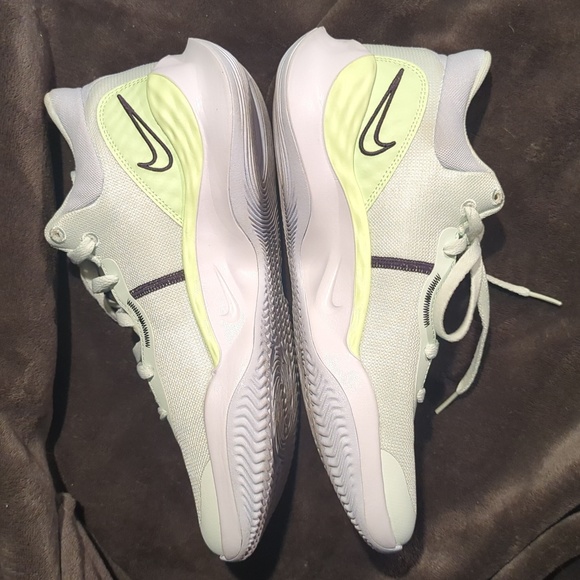 Nike Renew Elevate 3 "Volt" - Picture 2 of 5